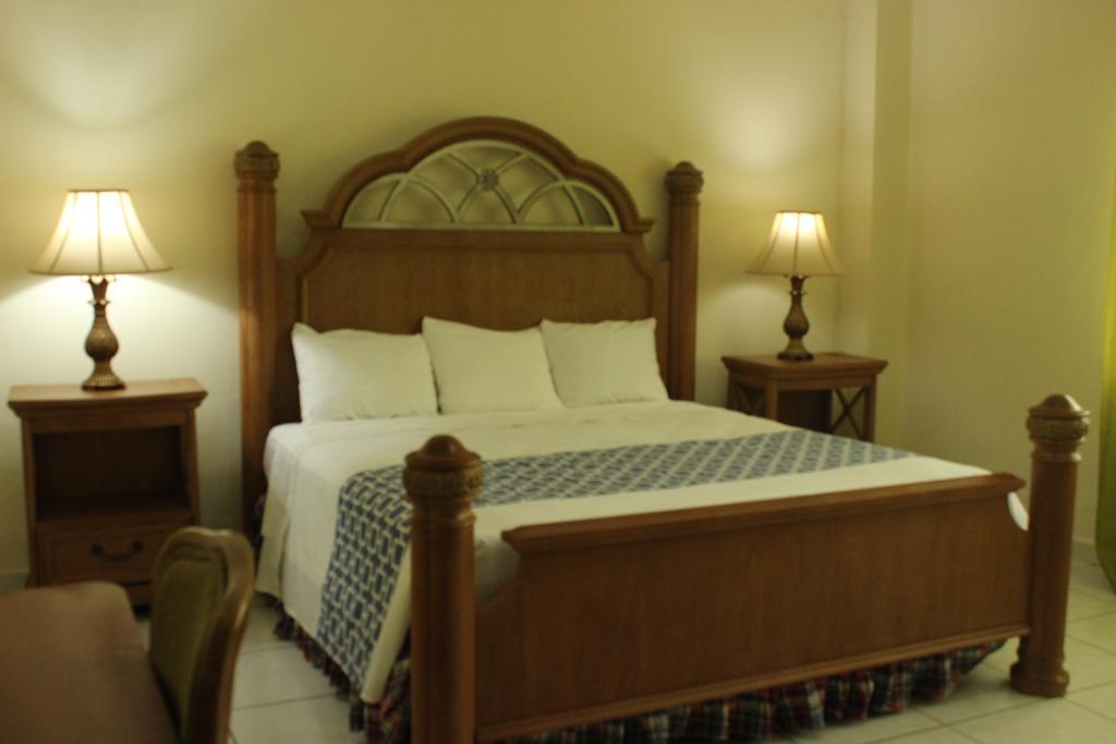 Hotel Carnaval La Ceiba Kamer foto