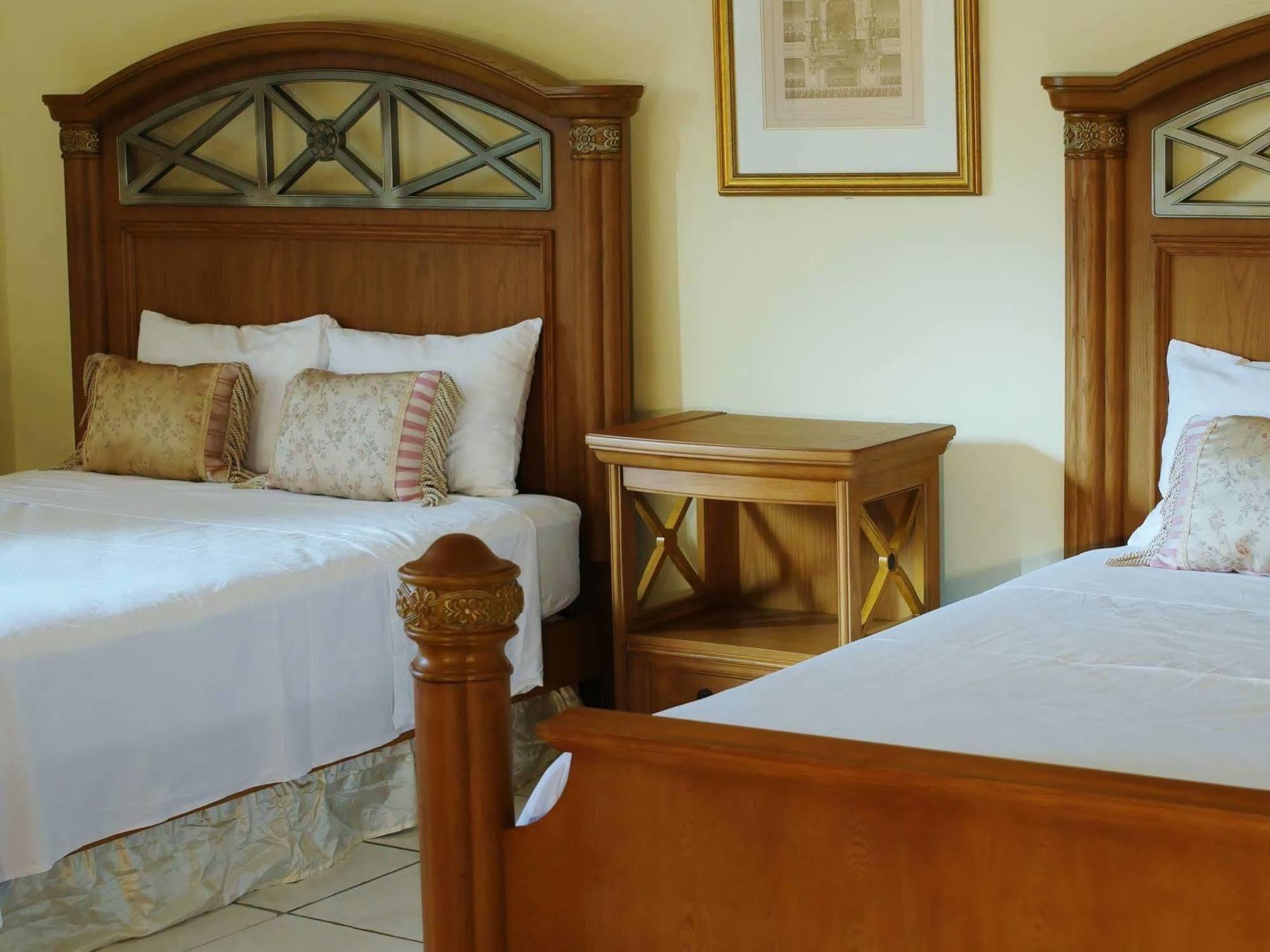 Hotel Carnaval La Ceiba Buitenkant foto