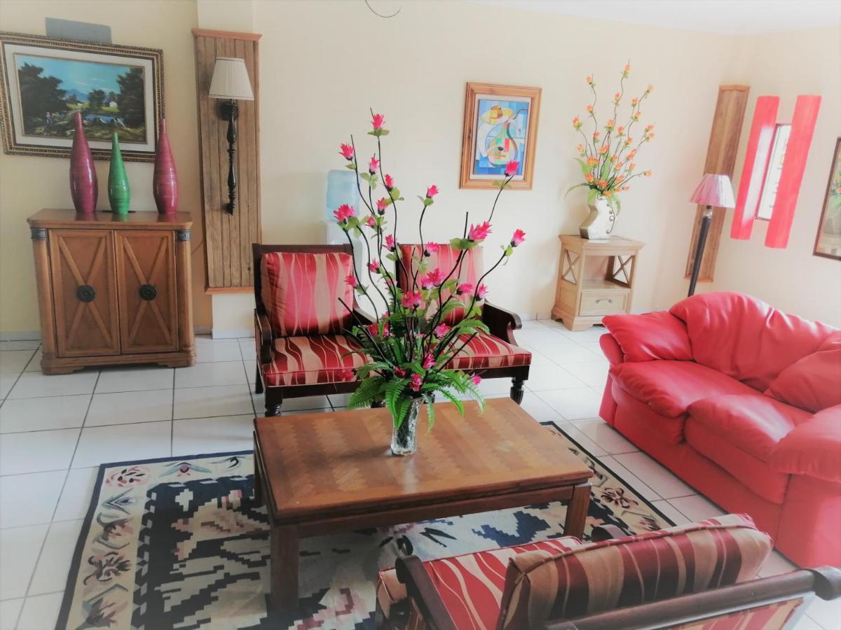 Hotel Carnaval La Ceiba Buitenkant foto